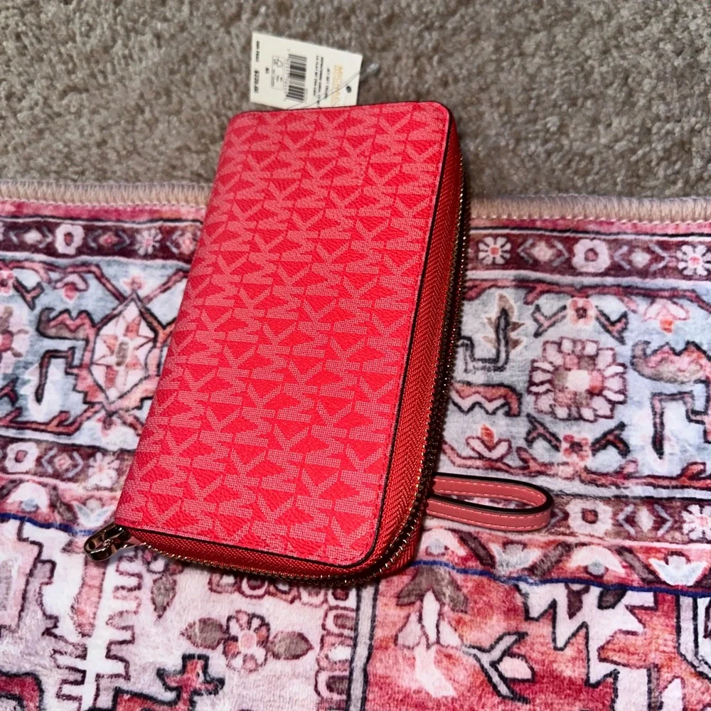 Hot pink Michael Kors wristlet